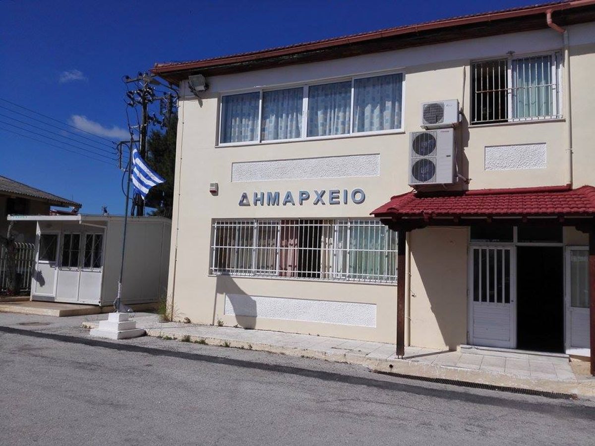 &Delta;&upsilon;&tau;&iota;&kappa;ή &Alpha;&chi;&alpha;ΐ&alpha;: &Alpha;&upsilon;&tau;&omicron;ί &epsilon;ί&nu;&alpha;&iota; &omicron;&iota; &nu;έ&omicron;&iota; &alpha;&nu;&tau;&iota;&delta;ή&mu;&alpha;&rho;&chi;&omicron;&iota;