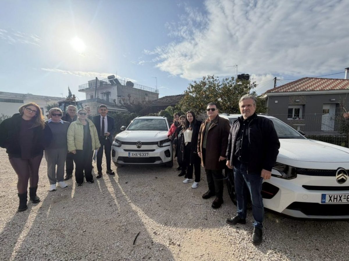 Δυτική Αχαΐα – «Βοήθεια στο Σπίτι»: Με δύο καινούρια τελευταίας τεχνολογίας οχήματα ενισχύθηκε η δομή