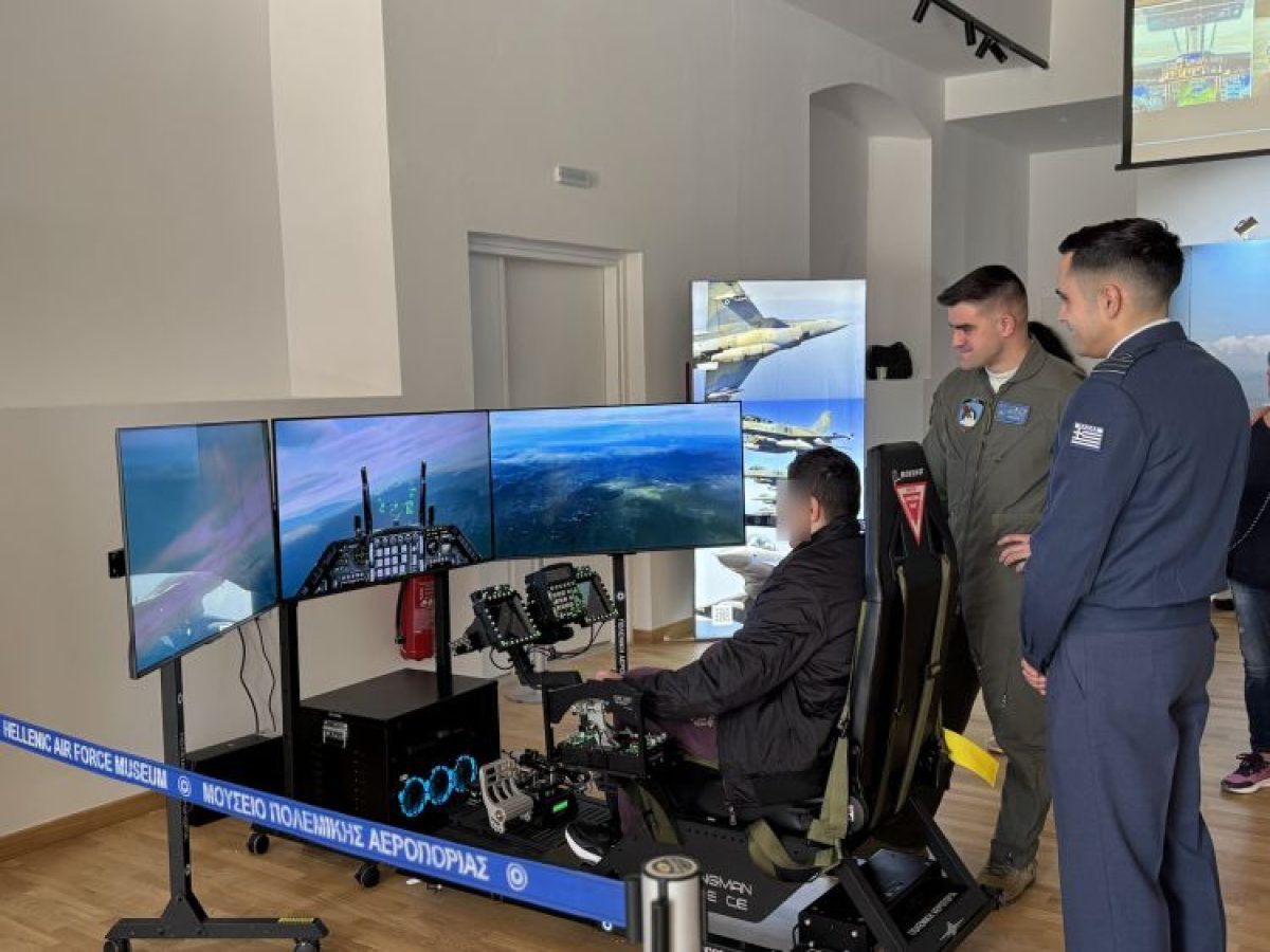 Μεγάλη ανταπόκριση μαθητών στο «F-16 & F-35 Flight Simulator Experience» στο Μεσολόγγι