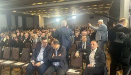 divmegali-proselefsi-sto-prosinedrio-tis-1