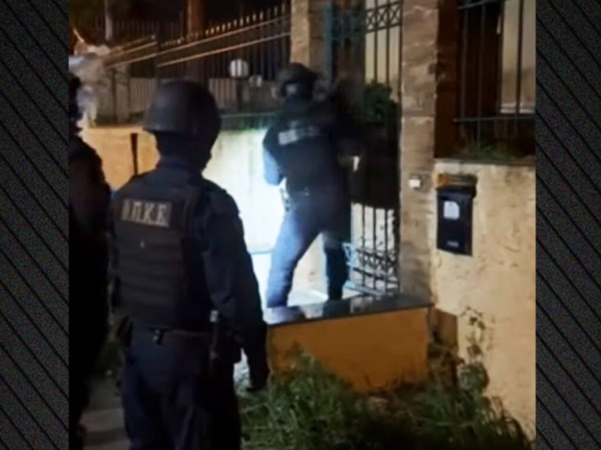 Συλλήψεις για κοκαΐνη και κάνναβη σε Νέα Μάκρη & Μαραθώνα – Καρέ καρέ η επιχείρηση