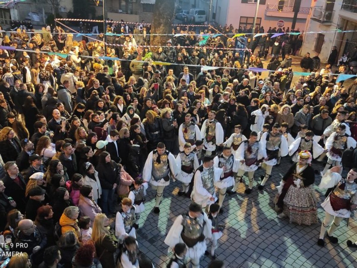 Σείστηκαν τ΄Αλώνια από τους Γενίτσαρους που  χόρεψαν χωρίς ‘πρόσωπο’. Βντεο