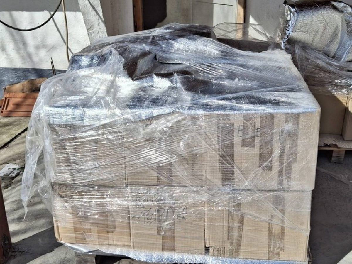 Δωρεά 1300 βιβλίων και 100 DVD (ταινίες) στην “Εθελοντική Ομάδα Νέας Βύσσας” απ’ την Αθήνα