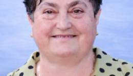 efige-apo-tin-zoi-i-1