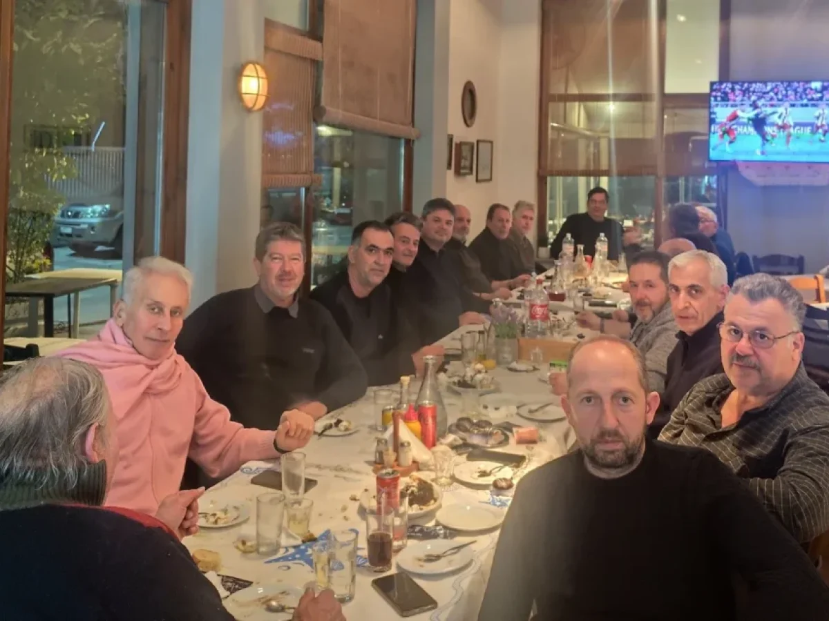 Αιγιάλεια: Οι παρέες γράφουν ιστορία – Η θρυλική παρέα της Τρίτης ΦΩΤΟ