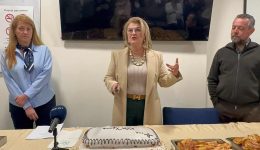 ekopsan-tin-pita-i-ergazomeni-1