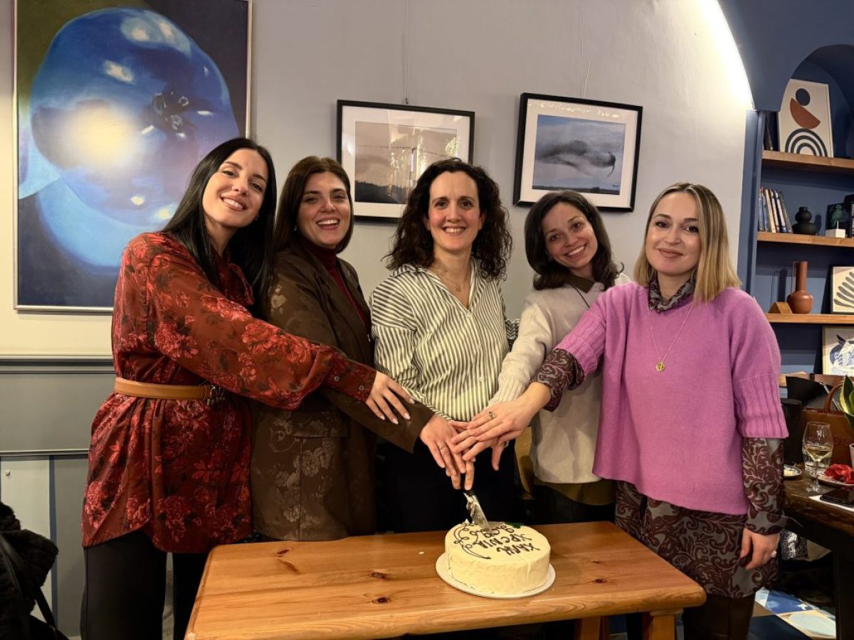 Έκοψε την βασιλόπιτα η ένωση διαμεσολαβητών Λάρισας 