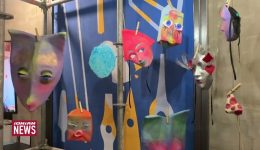 ekthesi-me-karnavalikes-maskes-ston