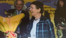 eleni-glikatzi-&Alpha;rveler-i-istorikos-pou-2