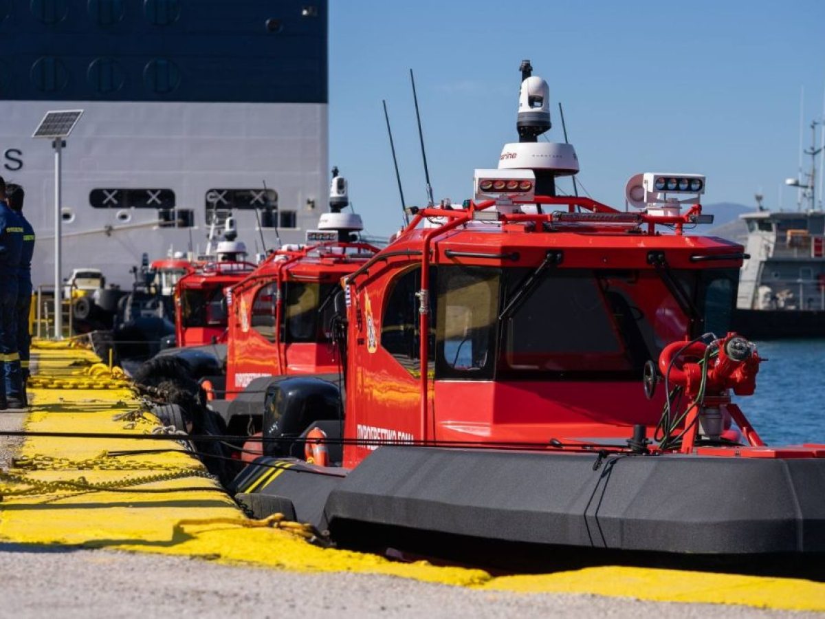 Ενα από τα πέντε νέα πυροσβεστικά ταχύπλοα έρχεται στο Ηράκλειο