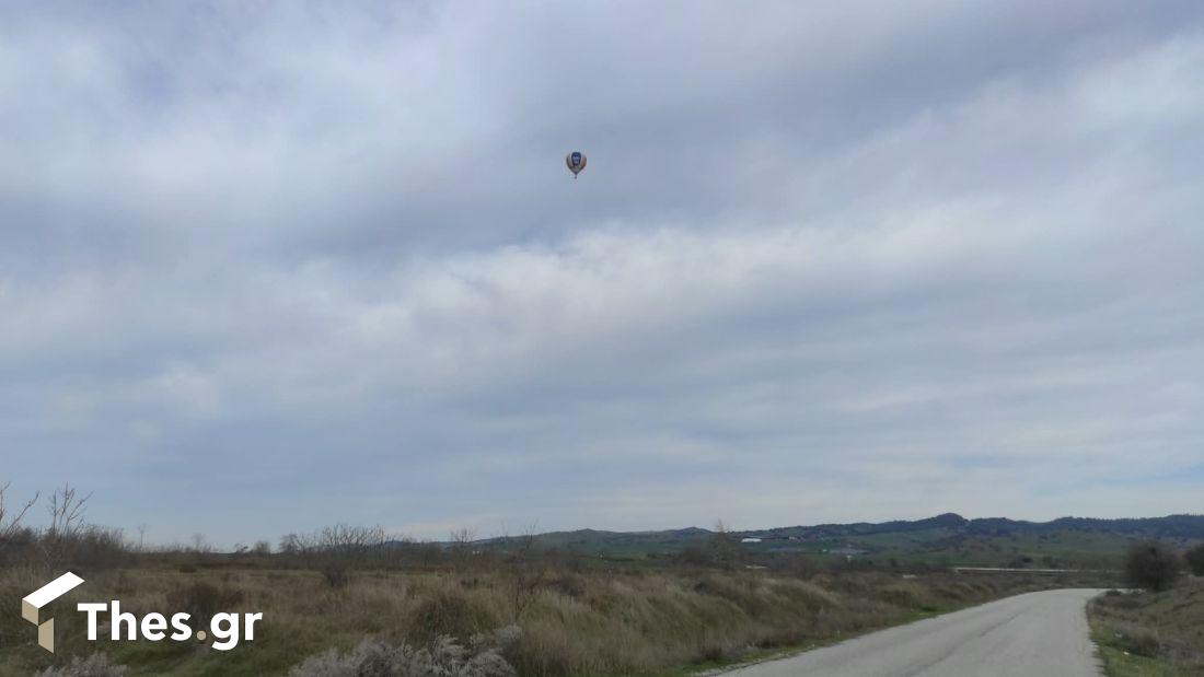 ena-entiposiako-aerostato-omorfine-ton