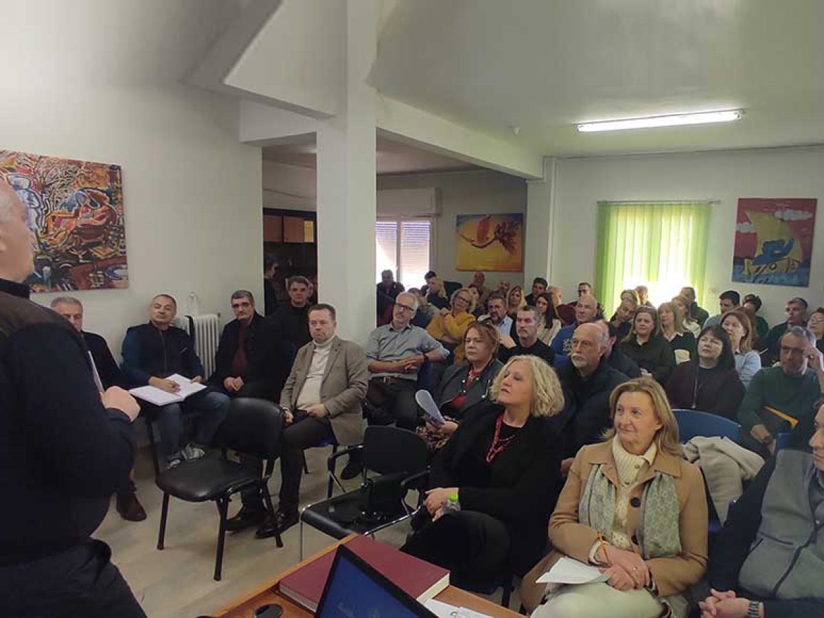 Ενημερωτικές συναντήσεις και ενίσχυση της συνεργασίας της ΔΙ.ΠΕ. Τρικάλων με τη σχολική κοινότητα