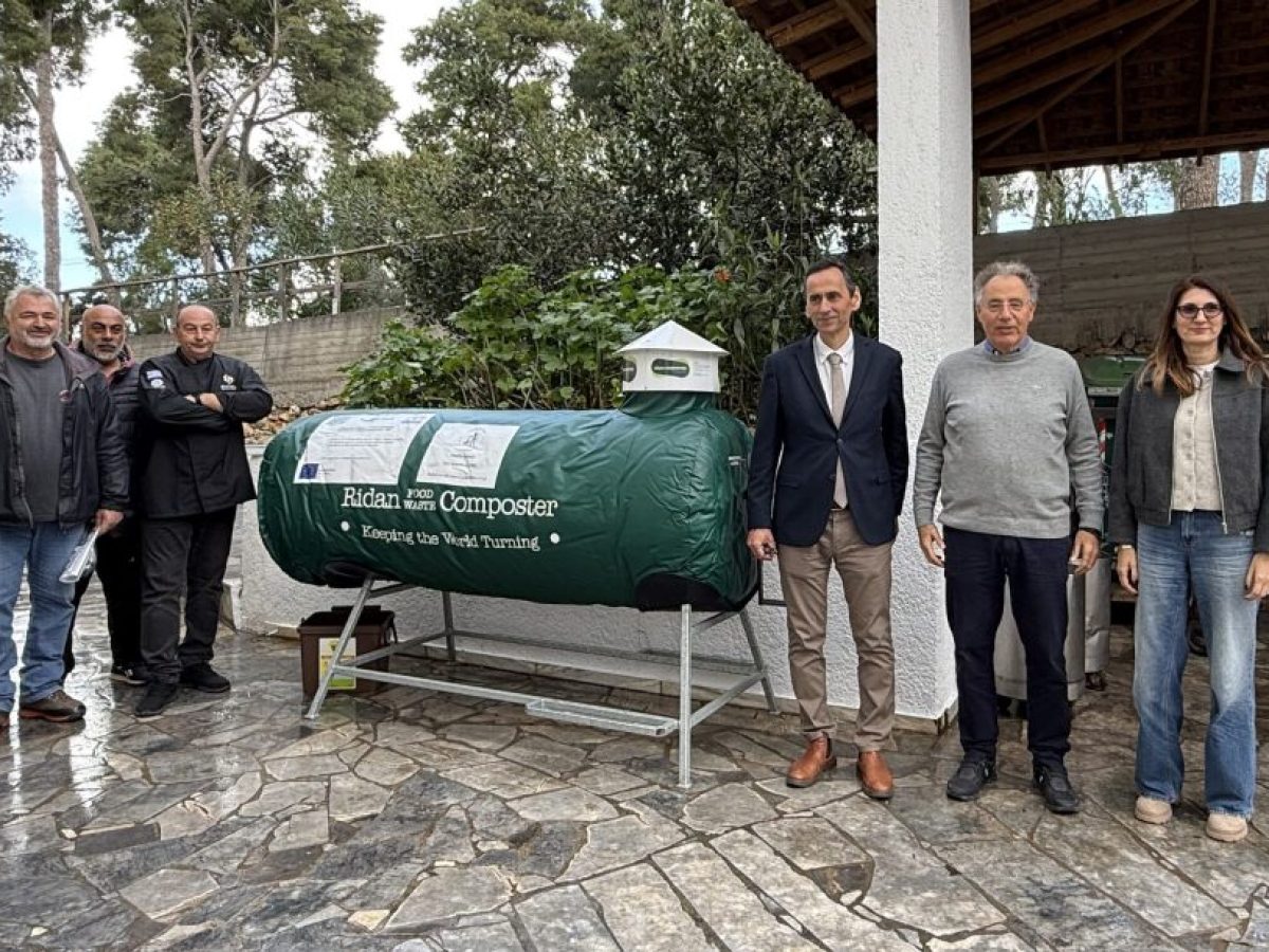 Ενισχύεται το πρόγραμμα διαλογή στην πηγή βιοαποβλήτων: Παραδόθηκε στο ΜΑΙΧ ο πρώτος μηχανικός κομποστοποιητής του Δήμου Χανίων