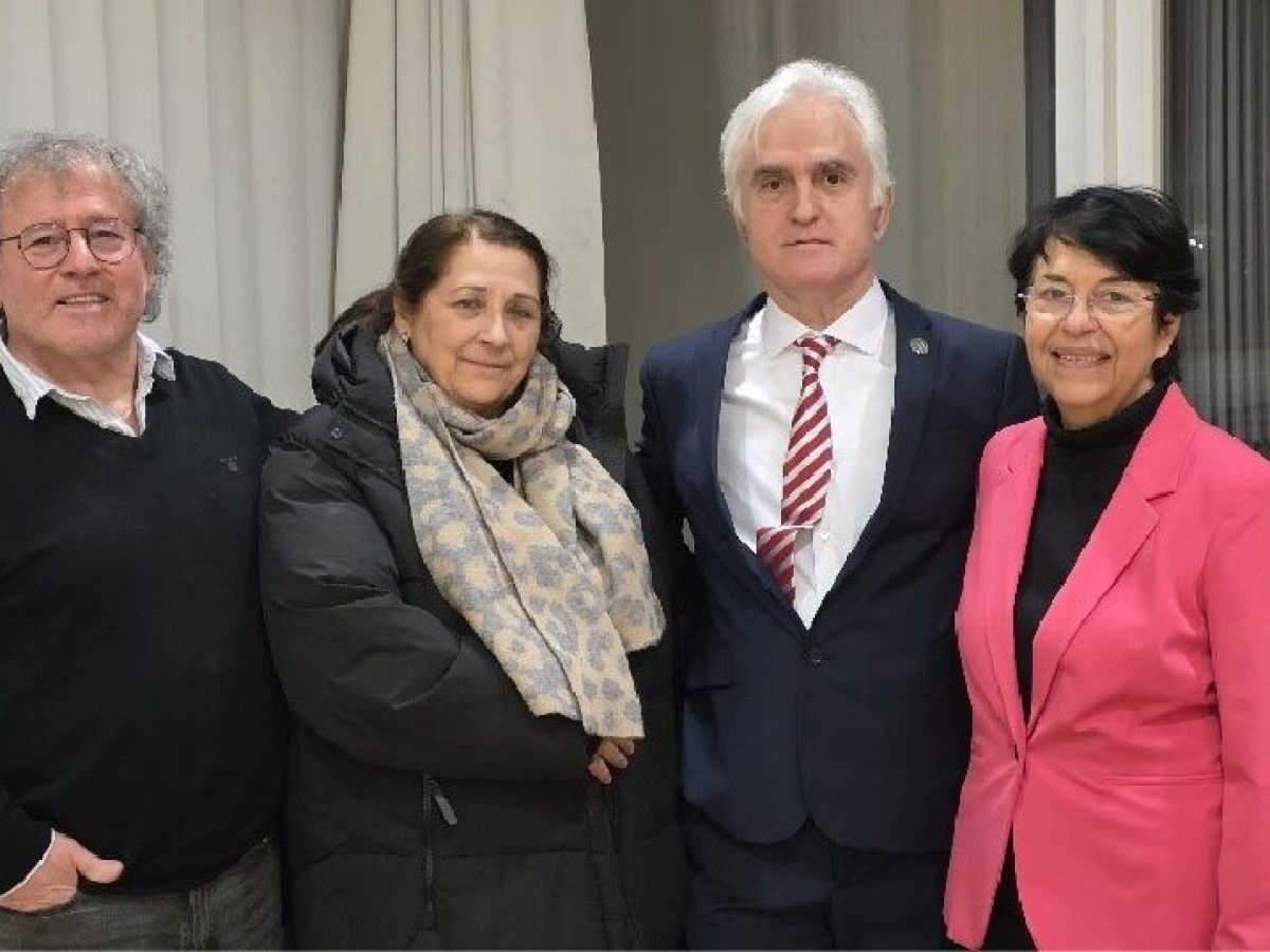 Ενοποιούνται οι δύο Ελληνικές Κοινότητες του Αμβούργου