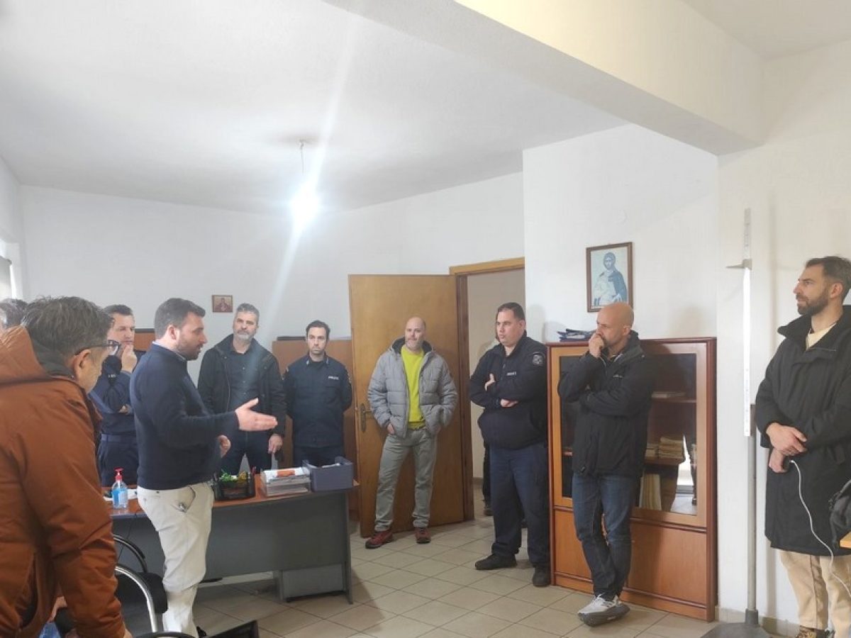 Έ&nu;&tau;&omicron;&nu;&eta; &delta;&iota;&alpha;&mu;&alpha;&rho;&tau;&upsilon;&rho;ί&alpha; &tau;&eta;&sigmaf; Έ&nu;&omega;&sigma;&eta;&sigmaf; &Alpha;&sigma;&tau;&upsilon;&nu;&omicron;&mu;&iota;&kappa;ώ&nu; &Tau;&rho;&iota;&kappa;ά&lambda;&omega;&nu; &gamma;&iota;&alpha; &tau;&eta;&nu; &pi;&rho;&omicron;&sigma;&omega;&rho;&iota;&nu;ή &sigma;&tau;έ&gamma;&alpha;&sigma;&eta; &tau;&omicron;&upsilon; &Alpha;.&Tau;. &Kappa;&alpha;&lambda;&alpha;&mu;&pi;ά&kappa;&alpha;&sigmaf; &sigma;&epsilon; &kappa;&omicron;&nu;&tau;έ&iota;&nu;&epsilon;&rho;