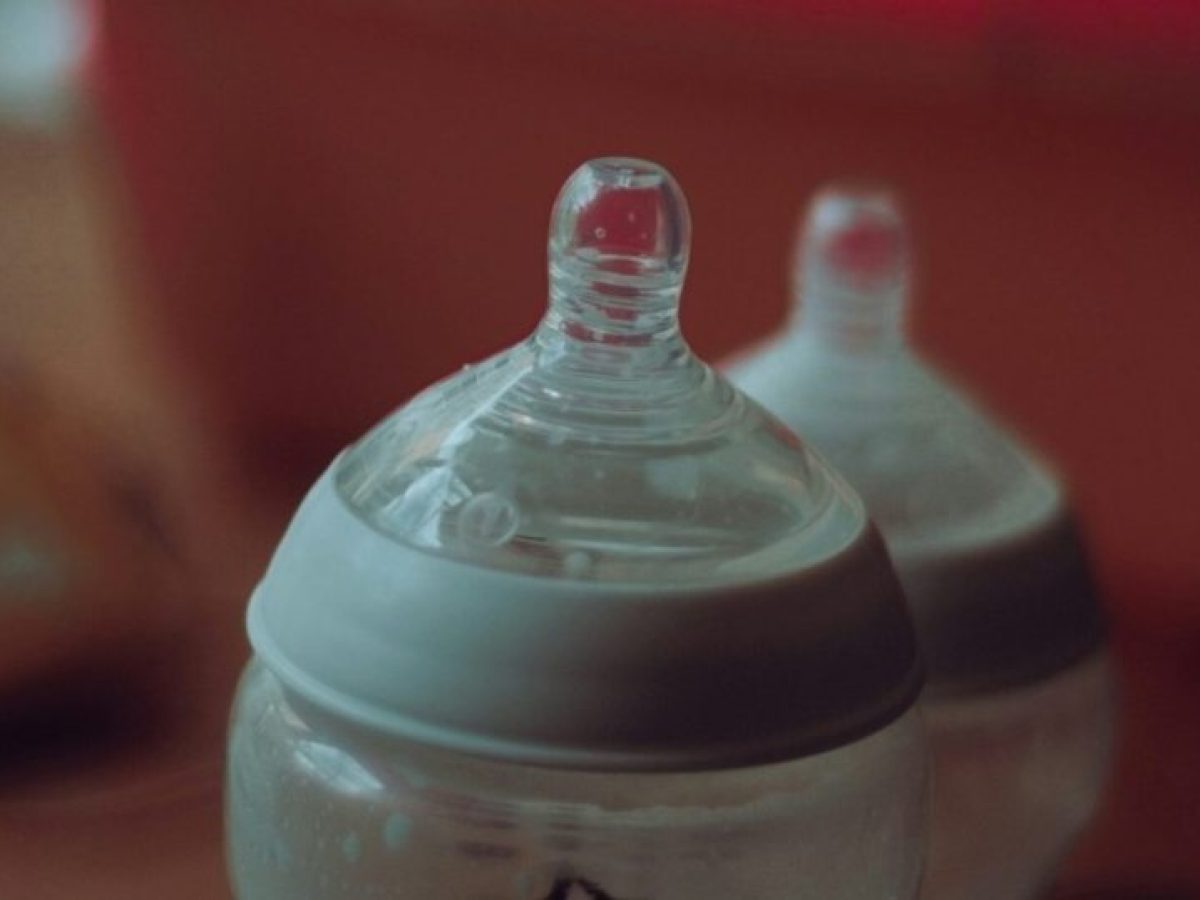 ΕΟΦ: Ανακαλούνται δεκάδες παρτίδες βρεφικού γάλατος – Η λίστα
