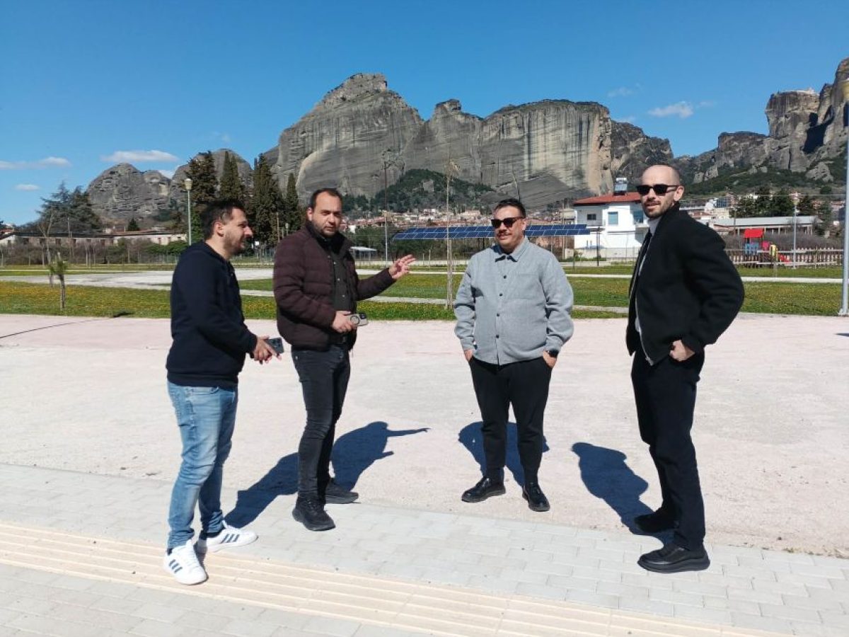 Επίσκεψη των Vespa Cowboys Trikala στον Δήμο Μετεώρων για τον σχεδιασμό της 4ης Θεσσαλικής Συνάντησης Vespa