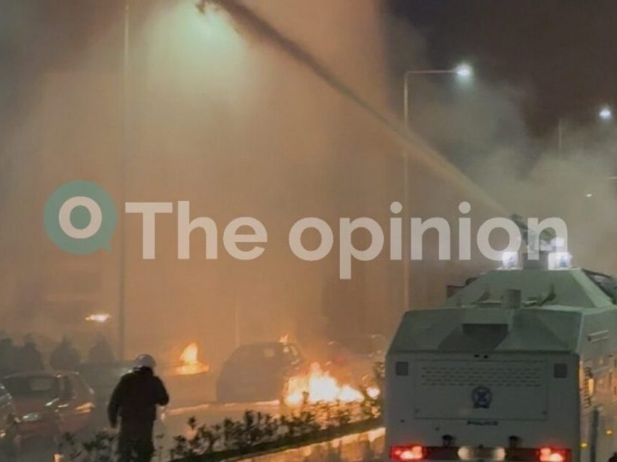 Επεισόδια ΑΠΘ: Έρευνες εντός του campus – Εντοπίστηκαν κοντάρια, μολότοφ και αντιασφυξιογόνες (ΦΩΤΟ)