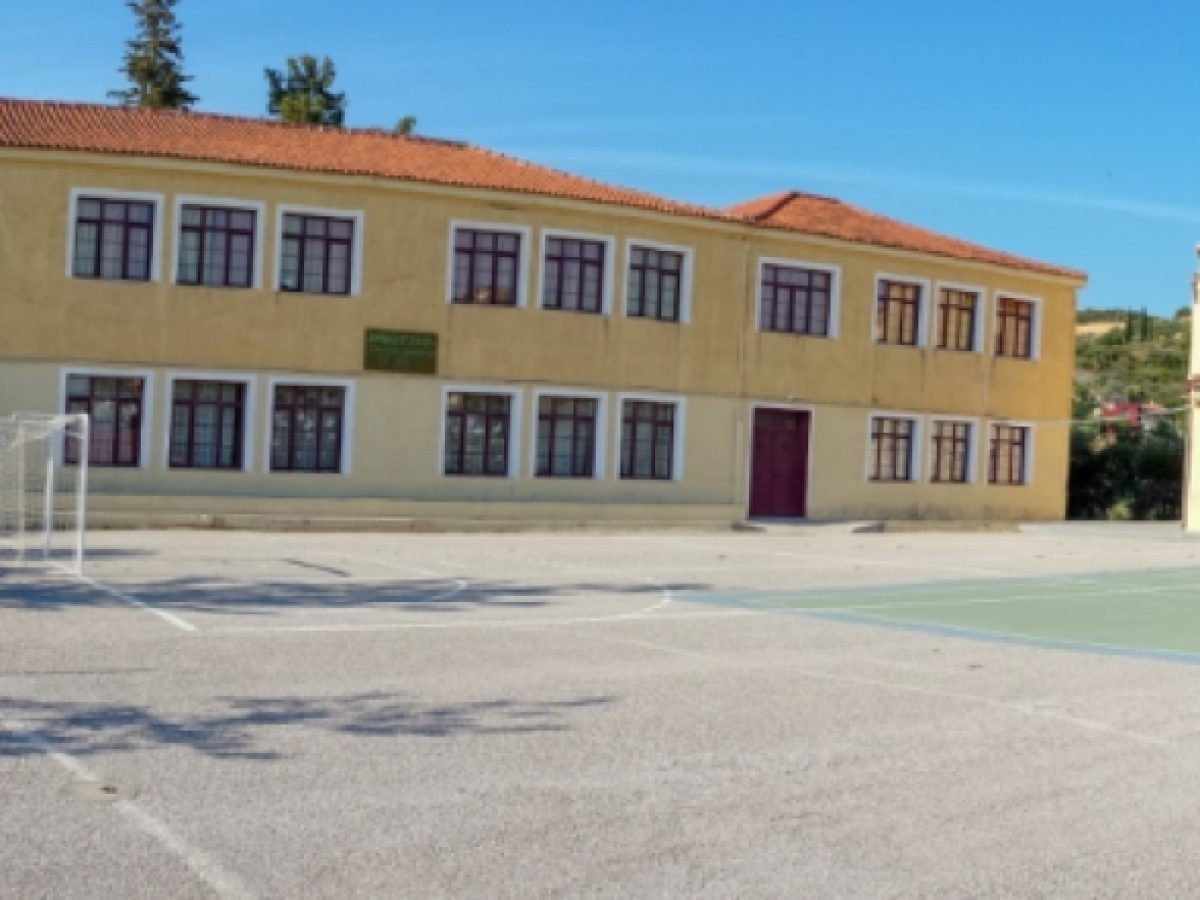 «Επιτακτική η ένταξη του Δημοτικού Βλαχιώτη στο πρόγραμμα “Μαριέττα Γιαννάκου”»