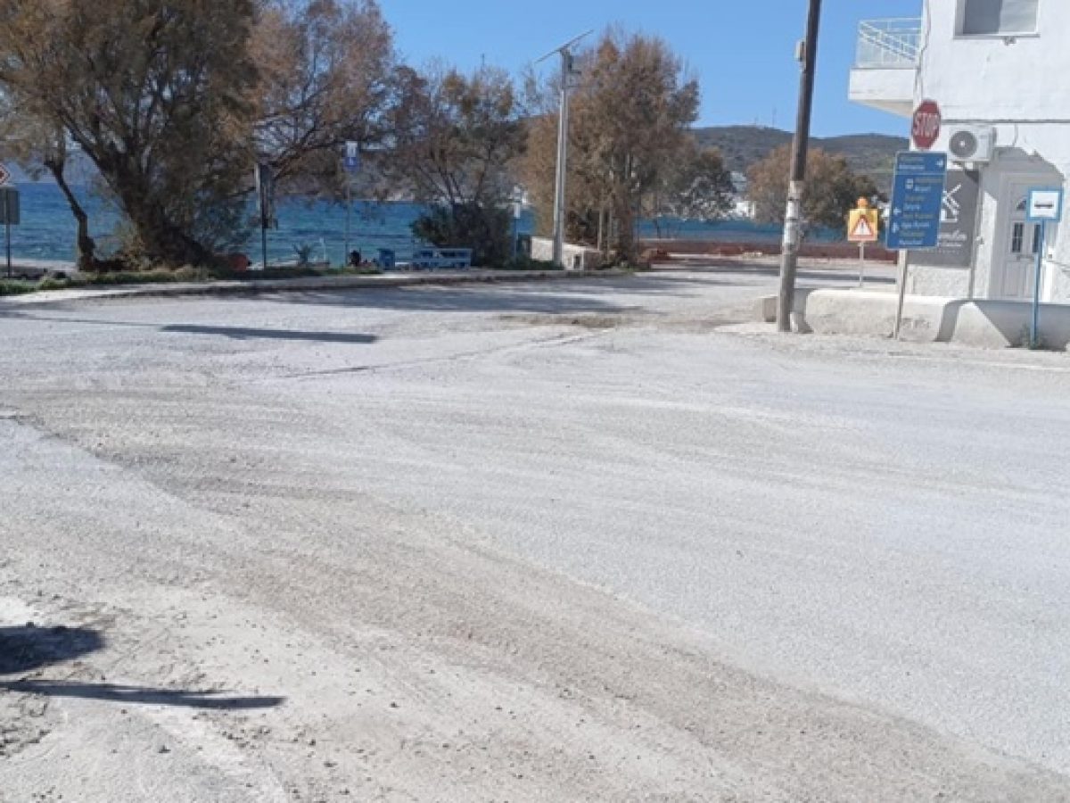 Έργα, σκόνη με την αποχέτευση στον Αδάμαντα