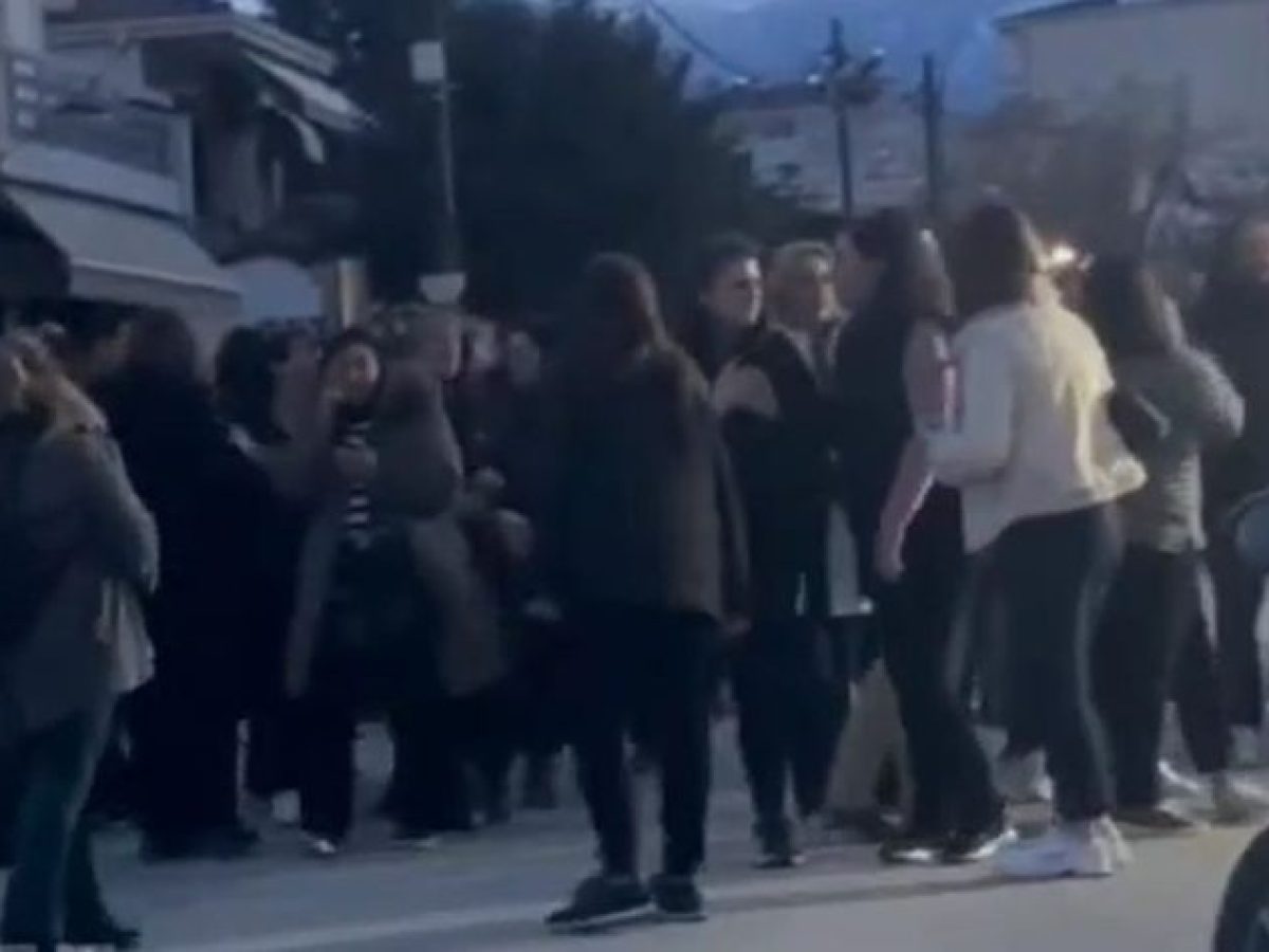 Εργαζόμενες στο πλευρό του ιδιοκτήτη της «Βιολάντα»