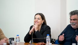 erotisi-tis-elenis-dere-gia