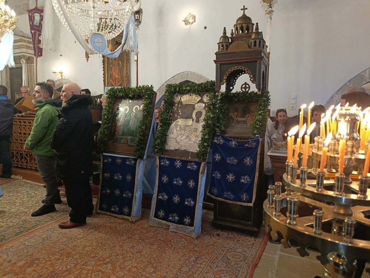 Εσπερινός της Υπαπαντής στη Θαλασσίτρα του Κάστρου