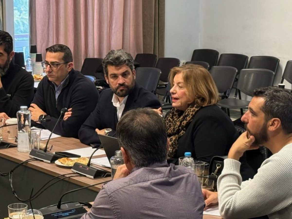 Ευρεία σύσκεψη στο Δημαρχείο Χανίων για την πορεία υλοποίησης των έργων του προγράμματος «Κρήτη 2021-2027»