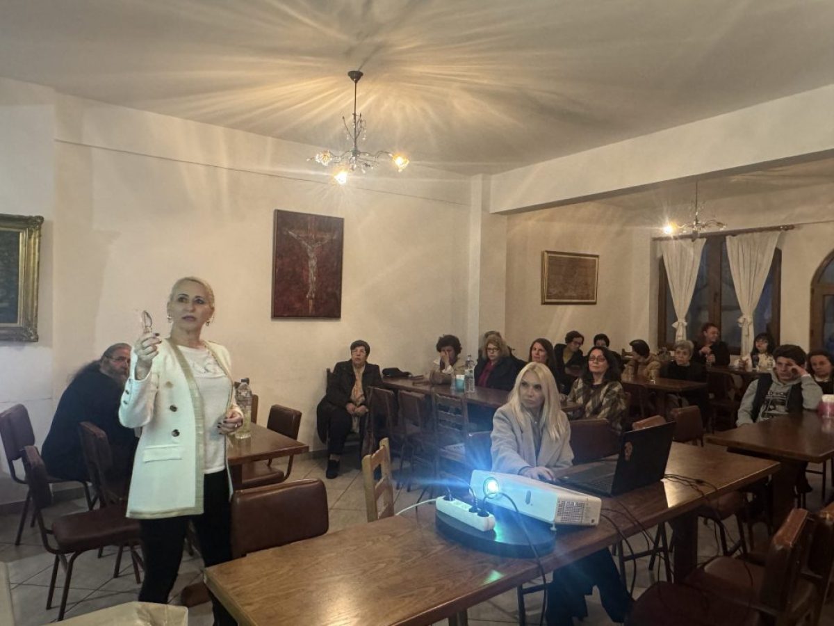 Εύβοια: Με μεγάλη επιτυχία η τελευταία ομιλία της Σχολής Γονέων στην Αμάρυνθο