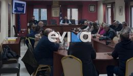 evvia-sinantisi-dimarchou-me-tin