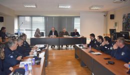 florina-enimerotiki-sinantisi-me-stelechi