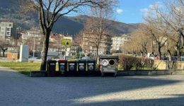 florina-topothetisi-kadon-aporrimmaton-gia