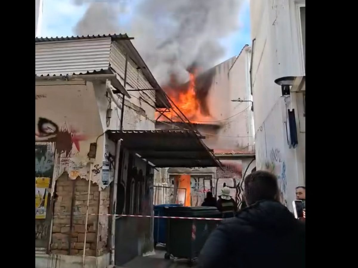 Φωτιά στην οδό Κύπρου στο Αγρίνιο: Έμπορος ευχαριστεί την Πυροσβεστική που απέτρεψε τα χειρότερα
