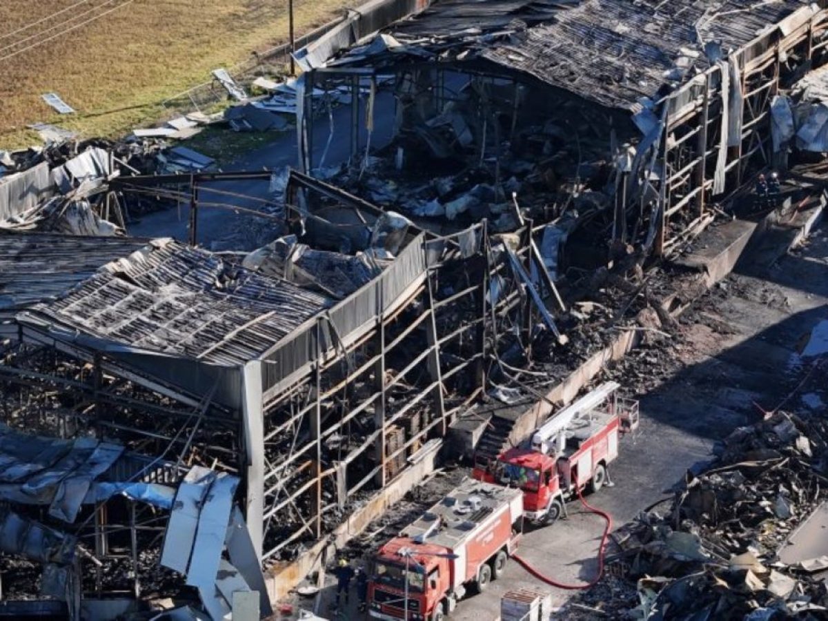 Φόβοι για νέα έκρηξη – Σταμάτησαν οι έρευνες στο εργοστάσιο «Βιολάντα»!