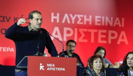 g.-sakellaridis-emis-chtizoume-to