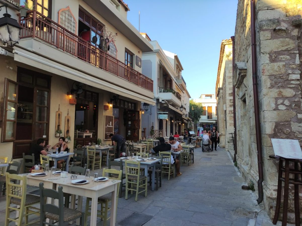 Γενική συνέλευση του Σωματείου Εστίασης για ζητήματα που απασχολούν τα τοπικά καταστήματα