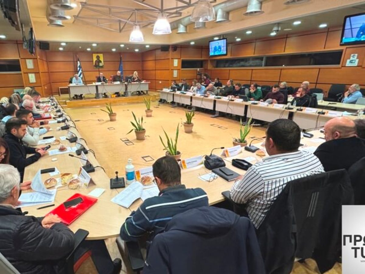 Για θέματα λαϊκής αγοράς, Δημοτικού Κολυμβητηρίου, ΔΕΥΑΔ κ.α. θα απαντήσει τη Δευτέρα η δημοτική αρχή