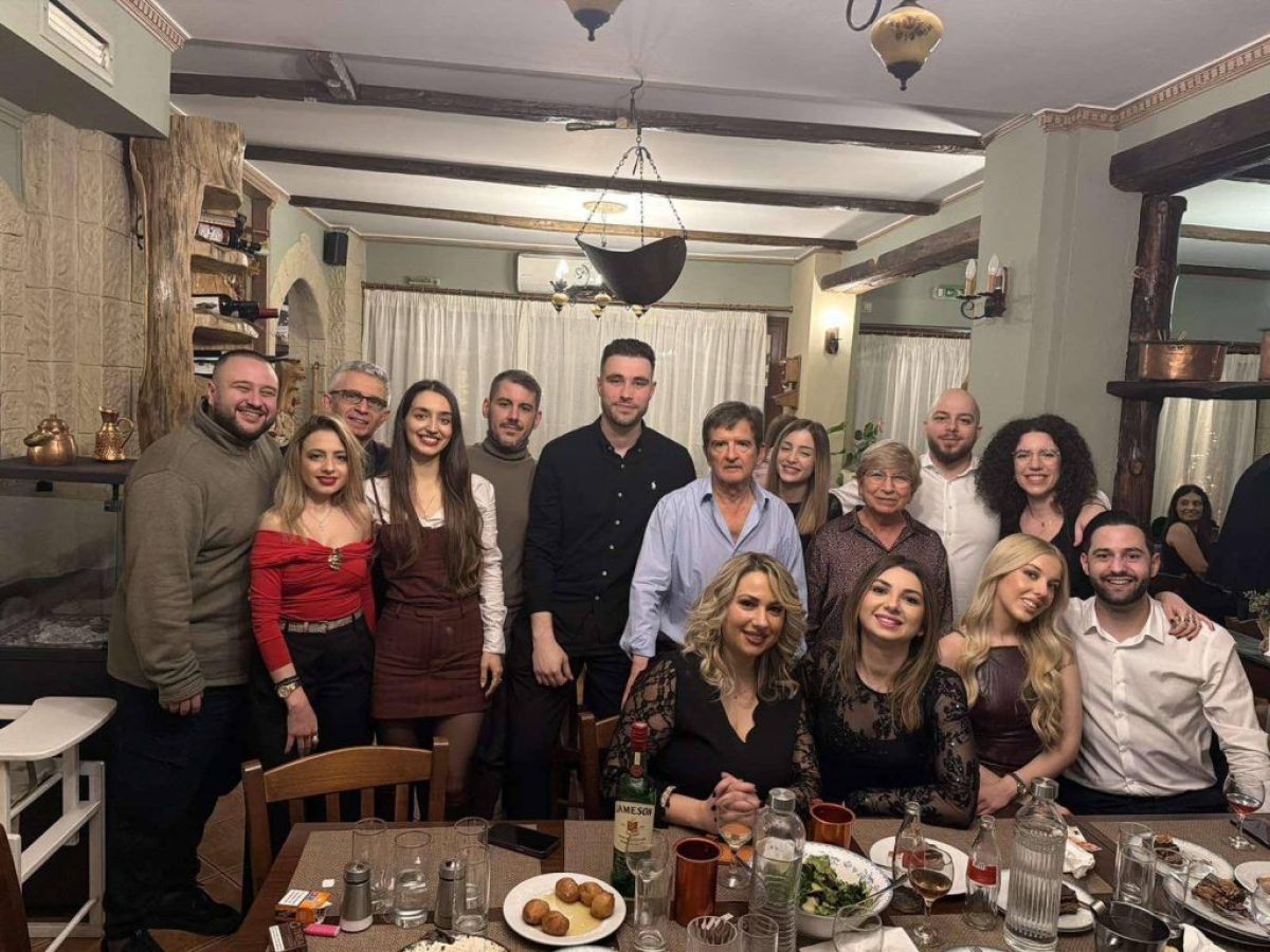 Γιατροί και νοσηλευτές της Α΄ Παθολογικής Κλινικής έκοψαν την πίτα