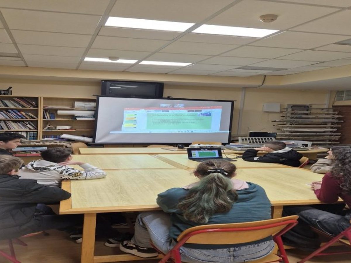 Γυμνάσιο Μούδρου: Παγκόσμια Ημέρα Ελληνικής γλώσσας