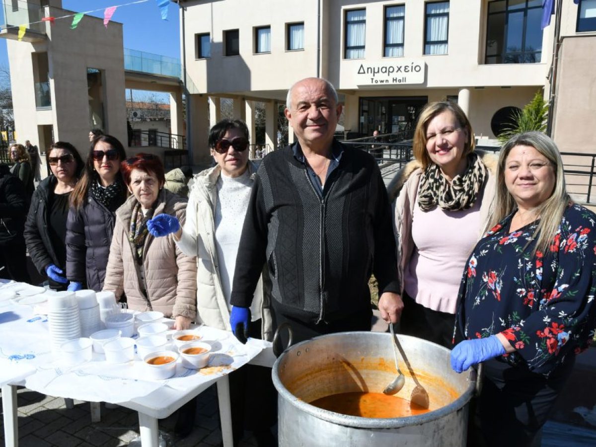Γιόρτασαν την Καθαροδευτέρα στην Αγιά (ΦΩΤΟ)