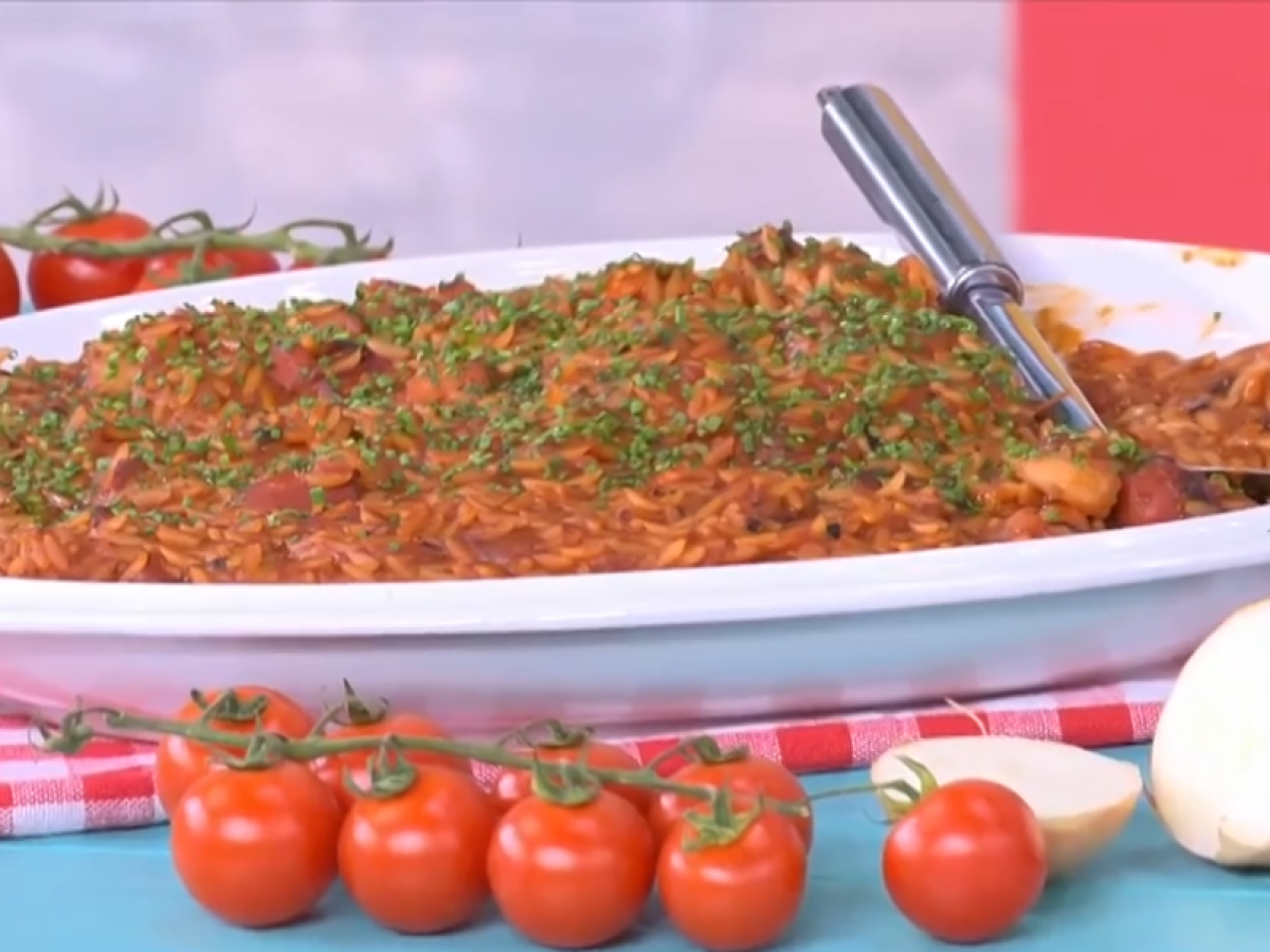 Γιουβέτσι θαλασσινών: Μια σαρακοστιανή συνταγή για όλη την οικογένεια