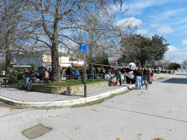 glenti-me-paradosiaka-edesmata-ston