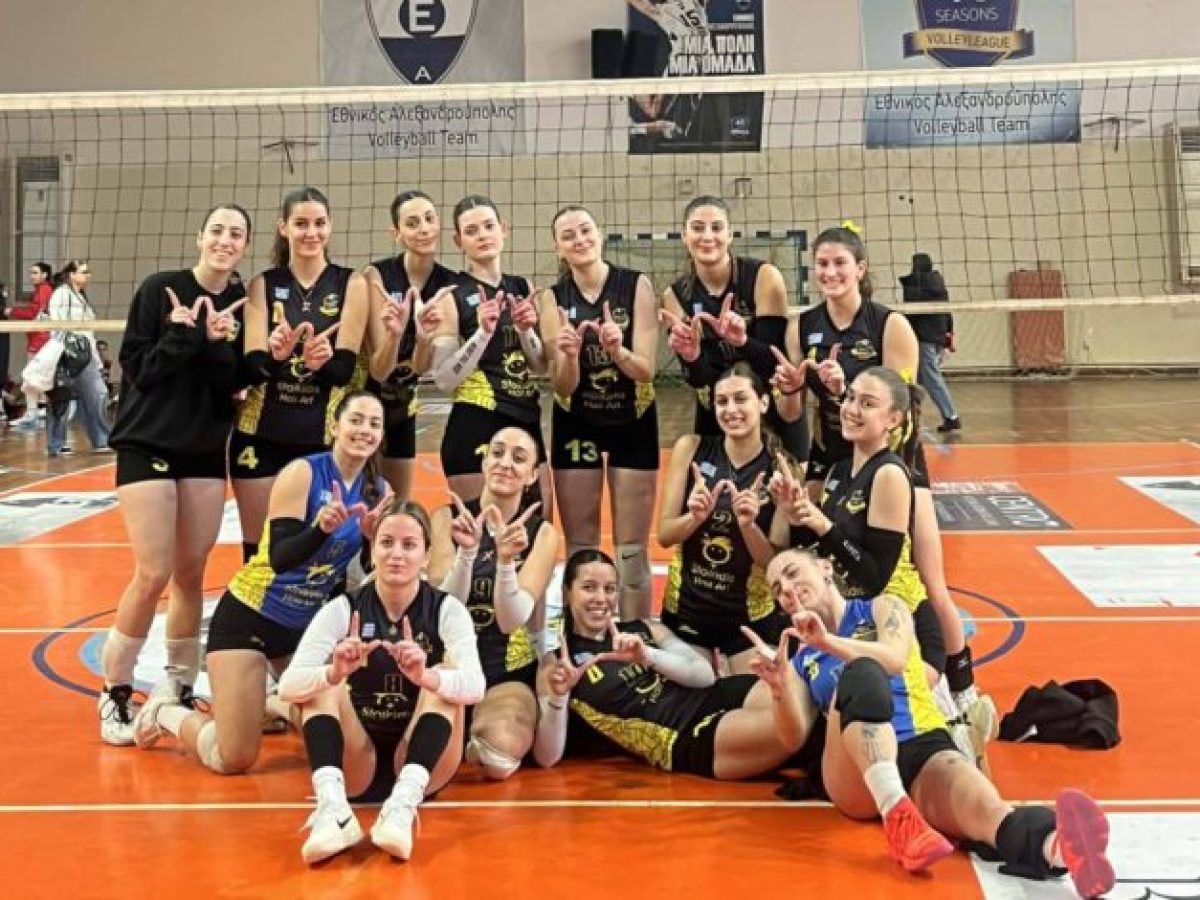 &Eta; &Alpha;&Epsilon;&Kappa;&omicron;&mu;&omicron;&tau;&eta;&nu;ή&sigmaf;- &Gamma;&upsilon;&nu;&alpha;&iota;&kappa;&epsilon;ί&omicron; volleyball &alpha;&pi;έ&kappa;&tau;&eta;&sigma;&epsilon; ύ&mu;&nu;&omicron;! &Alpha;&kappa;&omicron;ύ&sigma;&tau;&epsilon; &tau;&omicron;&nu; &alpha;&pi;ό &tau;&omicron;&nu; &delta;&eta;&mu;&iota;&omicron;&upsilon;&rho;&gamma;ό &Alpha;&lambda;έ&xi;&alpha;&nu;&delta;&rho;&omicron; &Lambda;&iota;&alpha;&nu;&tau;&zeta;&omicron;&upsilon;&rho;ά&kappa;&eta;