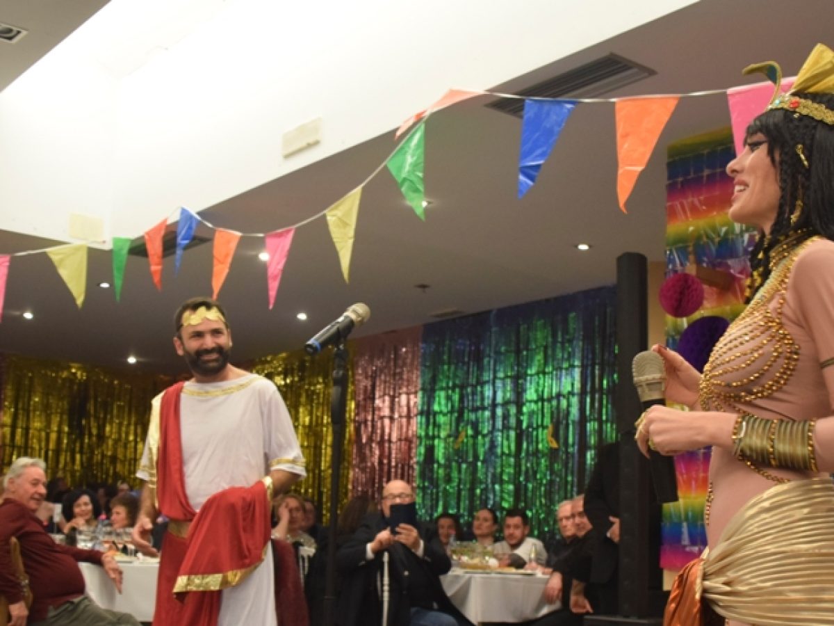 Οι αποκριάτικοι χοροί της Νέας Χορωδίας έχουν δημιουργήσει παράδοση