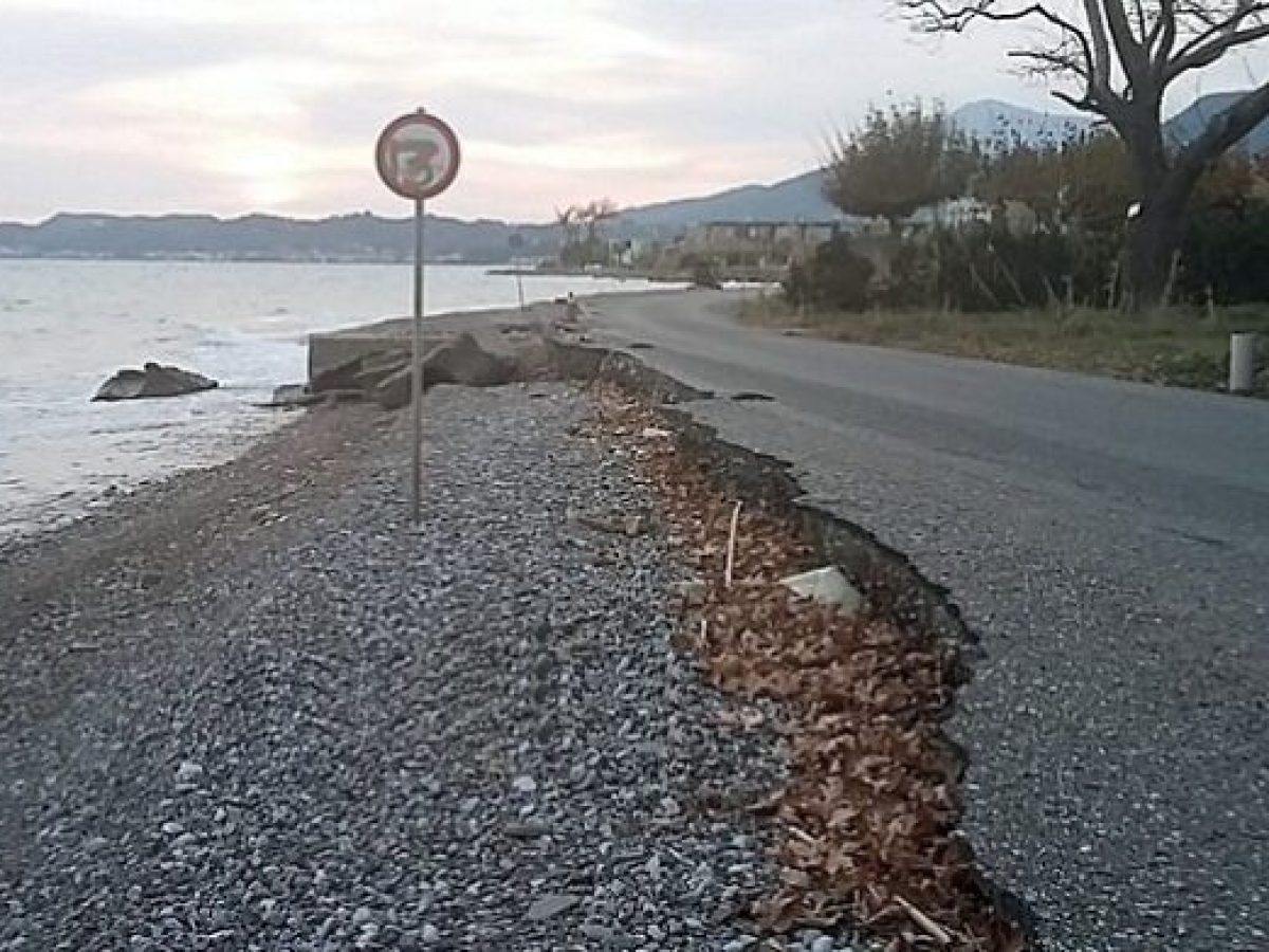 Η Διάβρωση της ακτογραμμής και τα ακραία φαινόμενα στο επίκεντρο της λογοδοσίας 2026 στον Δήμο Ναυπακτίας