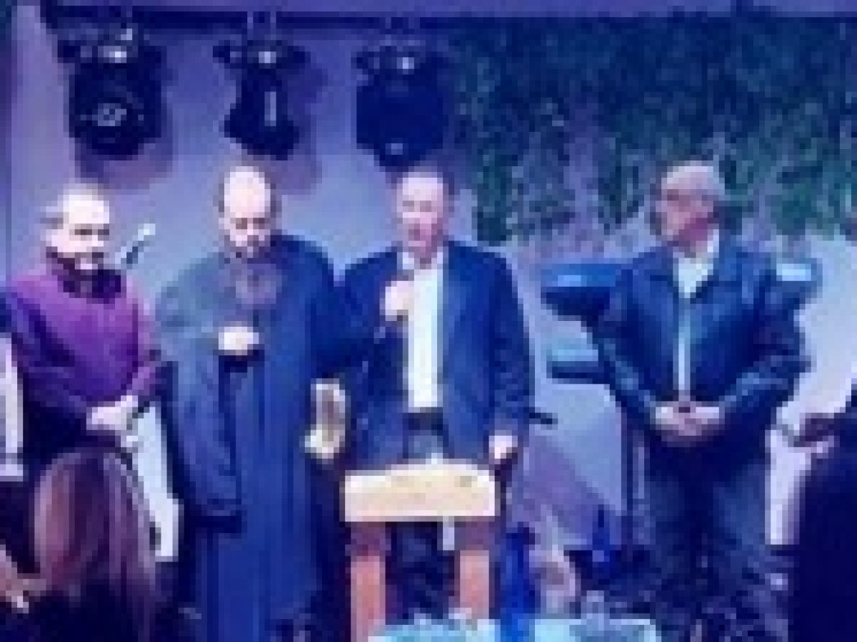 Η Ένωση Αγιοπετριτών Αττικής για την εκδήλωση κοπής της πρωτοχρονιάτικης πίτας και τον χορό της