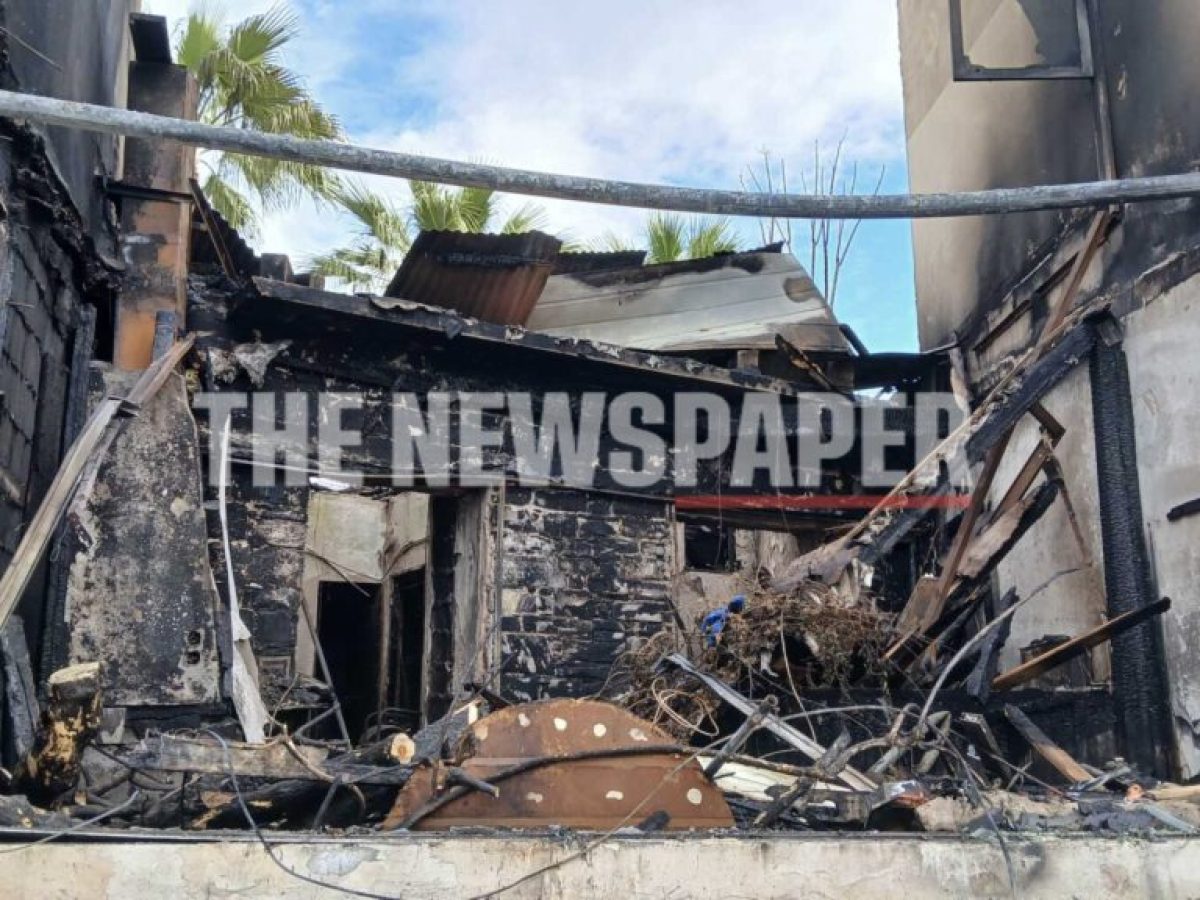 «Η φωτιά που θα μπορούσε να είχε στοιχίσει ζωές στον Άγιο Κωνσταντίνο» – Τι λένε οι καταστηματάρχες