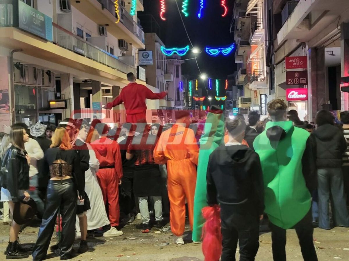 Η καρναβαλική Πάτρα δεν κοιμάται – Ώρα 6 το πρωί: Γεμάτοι δρόμοι, πλατείες, πεζόδρομοι – φωτο