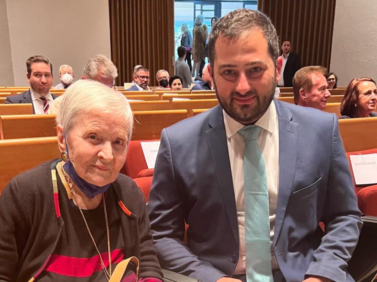 Η Περιφέρεια Στερεάς Ελλάδας αποχαιρετά με θλίψη μια πολύ μεγάλη Ελληνίδα, την Ελένη Γλύκατζη – Αρβελέρ