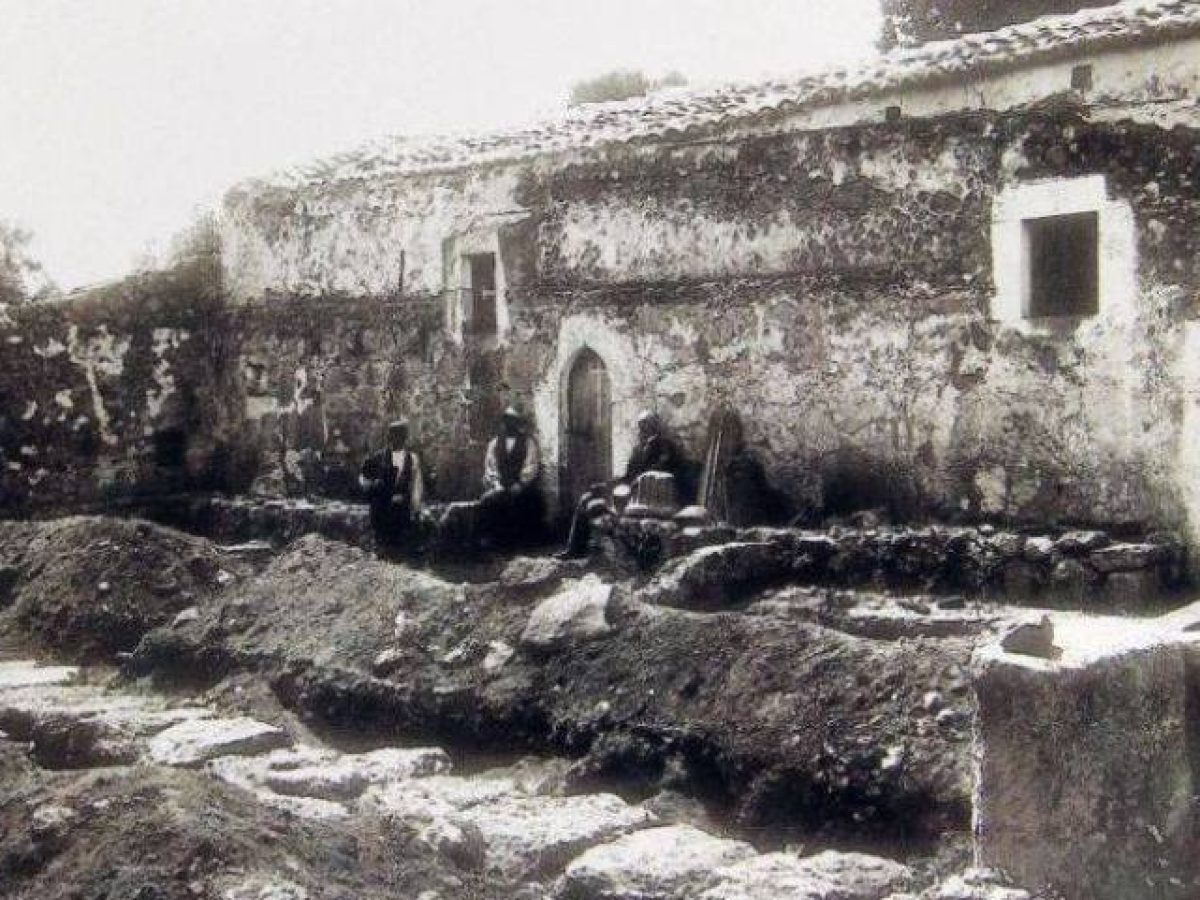 Η συνέχεια του ιερού τόπου σε συνθήκες δημογραφικής ασυνέχειας